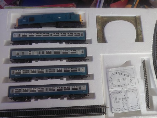 Hornby intercity train set - train,