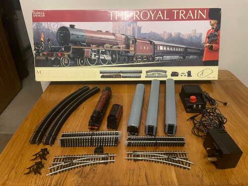 Hornby gauge marks - gauge, &