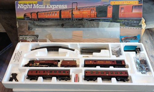 Hornby r758 night - hornby, express