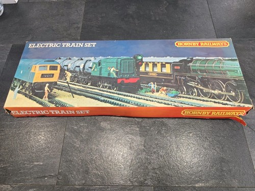 Vintage hornby gauge train - vintage,