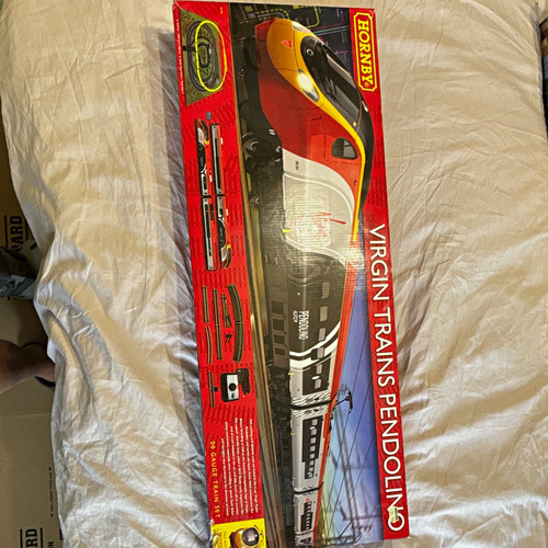 Hornby virgin trains pendolino - hornby,