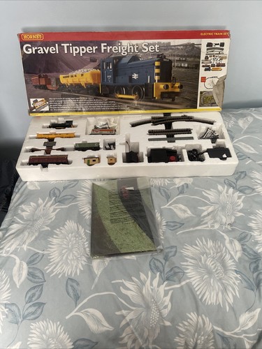 Hornby gravel tipper - tipper, train